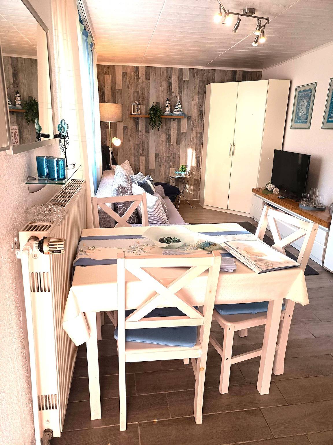 Ganze Ferienwohnung, Gästehaus Zur Seemöwe, Fewo 8, "Leuchtturm" in Dahme, Ostholstein