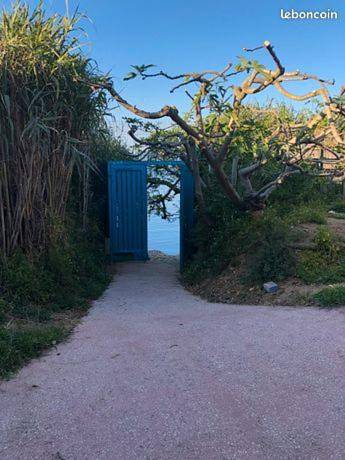 Gîte pour 4 personnes, avec vue et balcon dans Pointe Des Chevaliers Hyeres - 3