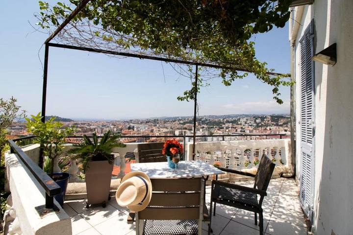 Hôtel pour 3 personnes, avec jardin et vue