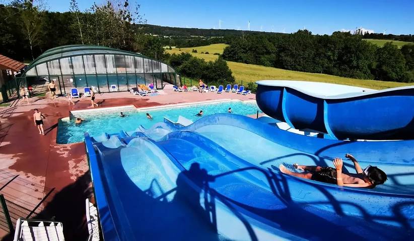 Camping pour 3 personnes, avec piscine et terrasse, animaux acceptés dans le Doubs - 3