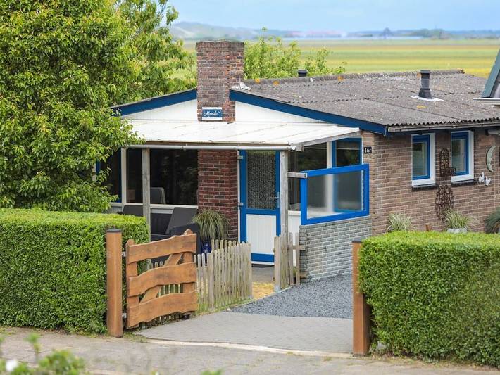 Ferienhaus für 3 Personen, mit Garten und Terrasse