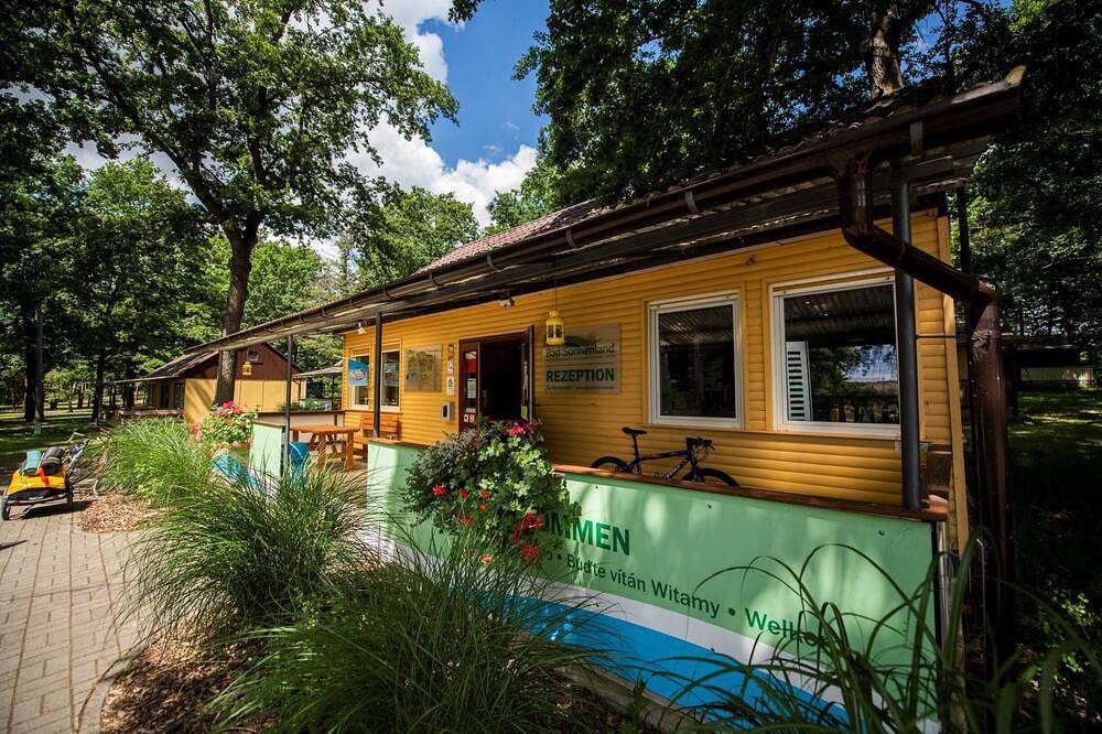 Ganze Wohnung, Ferienhaus mitten im Grünen mit Terrasse in Moritzburg, Meißen Region