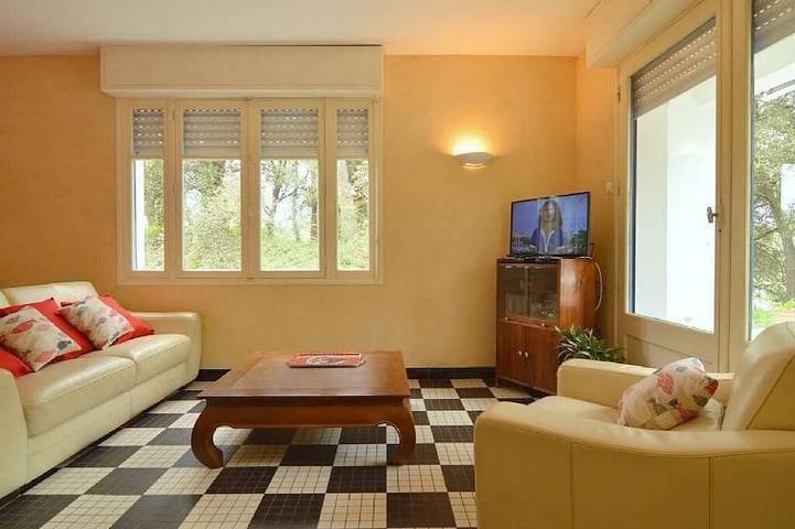 Vendee Casa Cerca Del Océano En El Corazón Del Bosque Entre Mar Y Marais in Longeville-sur-Mer, Vandea