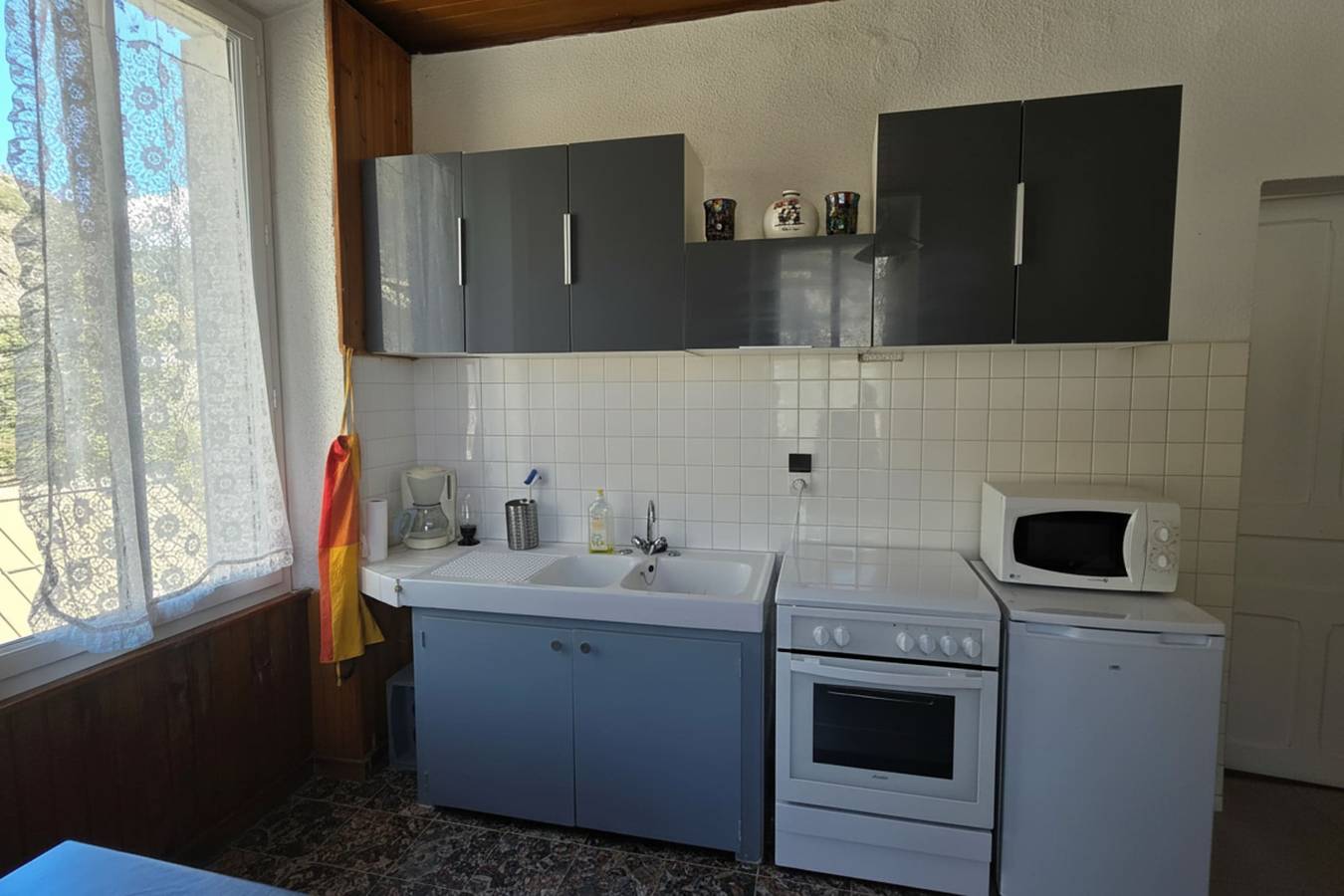 Entire apartment, 4-Guest Apt near Vauban Citadel in Briançon, Serre Chevalier