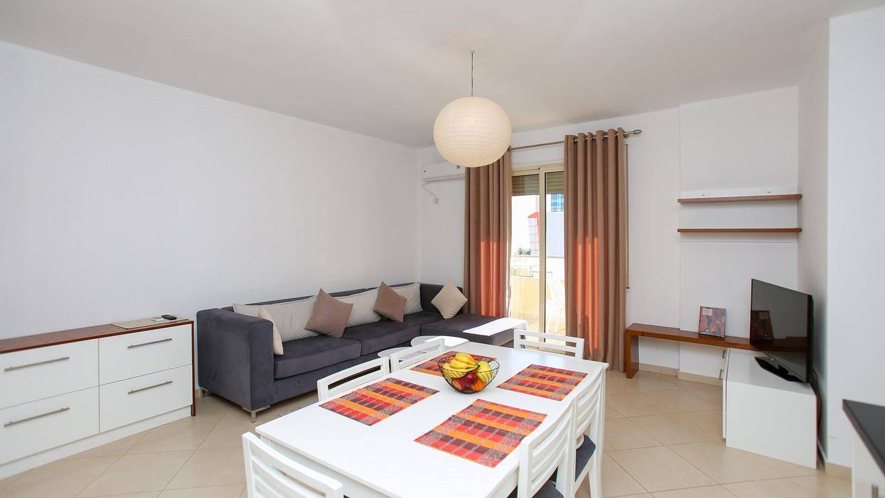 Apartamento vacacional entero, Ferienwohnung für 5 Personen (80 m²) in Bashkia e Vlorës in Vlorë (Ciudad), Vlorë