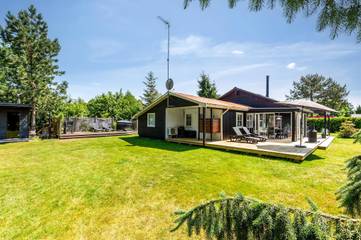 Ferienhaus für 8 Personen, mit Sauna und Terrasse in Lolland-Falster