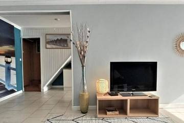 Location de vacances pour 4 personnes, animaux acceptés à Saint-Julien-les-Rosiers