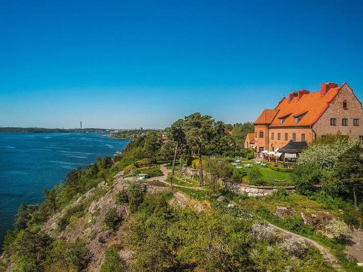 Hotell för 2 Personer, med bastu samt utsikt och terass och trädgård, med husdjur i Lidingö