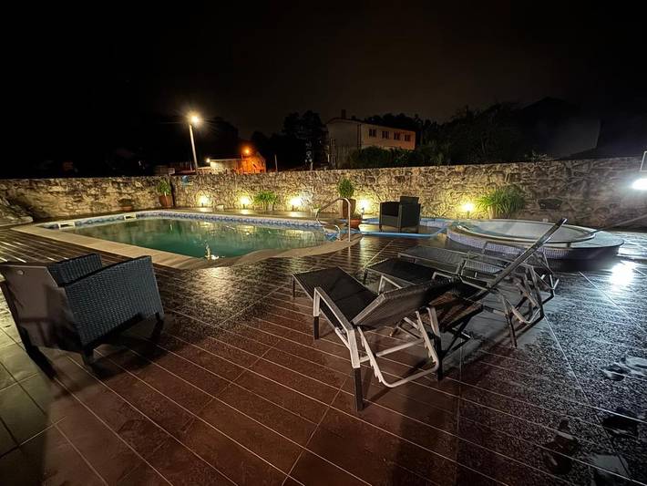 Casa rural para 6 personas, con Balcón y Jacuzzi además de Terraza y Jardín en Dodro - 2