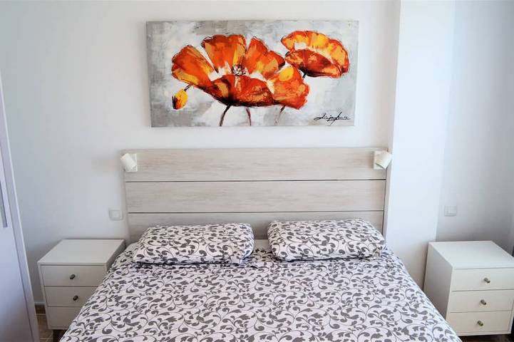 Apartamento entero, Apartamento Sarah 2A, a 2 minutos de la playa y el paseo marítimo, céntrico y tranquilo. Wifi gratis in Playa Morro Jable, Pájara