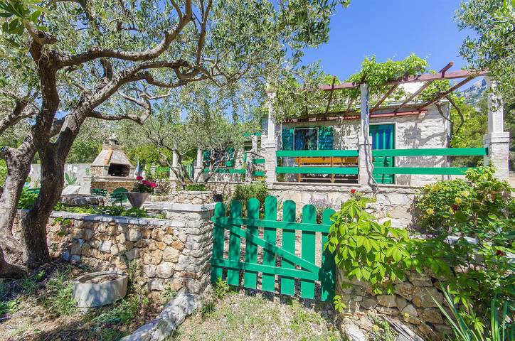 Location de vacances pour 4 personnes, avec Jardin à Bol - 2