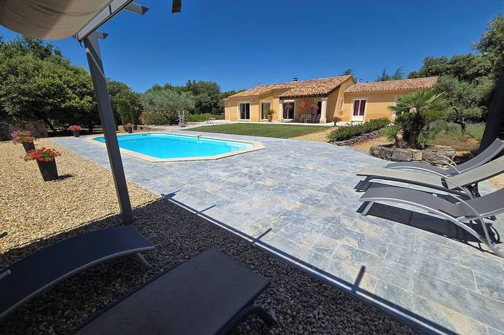 Villa pour 6 personnes, avec jardin - 1