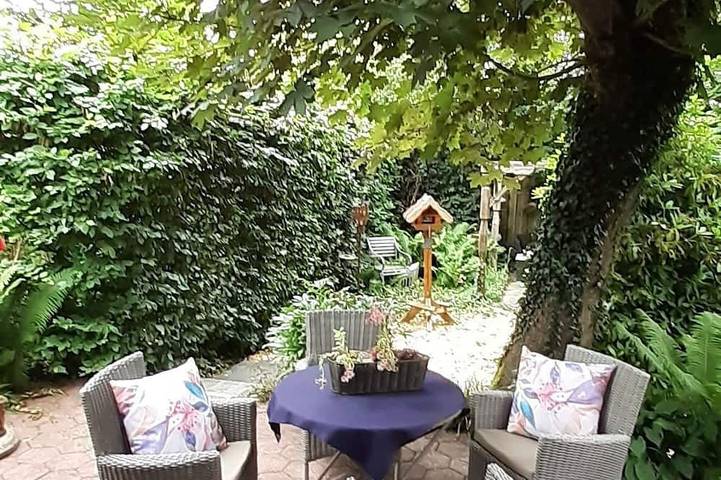 Ferienwohnung für 3 Personen, mit Terrasse und Garten