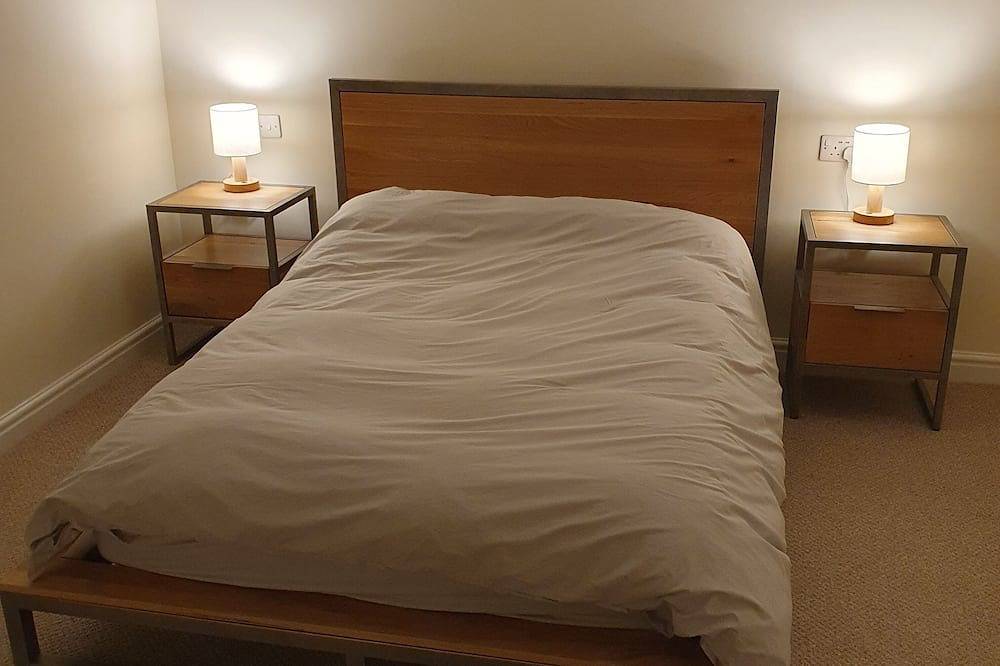 Entire apartment, Totally private apartment in family setting, not shared in Horwich, Bolton