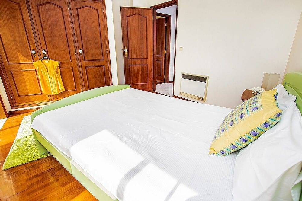 Apartamento inteiro, Apartamento com dois quartos e piscina em condomínio privado. A 10 min. da praia in Praia da Barra, Gafanha da Nazaré