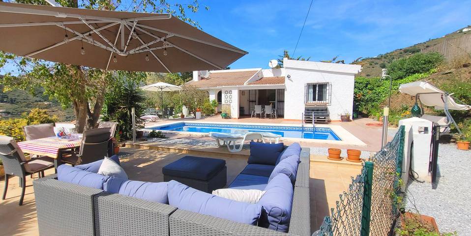 Casa rural para 6 personas, con jardín, Se admiten mascotas en Torrox - 2