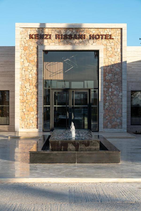 Hôtel pour 4 personnes, avec vue et piscine ainsi que jardin et bassin pour enfant