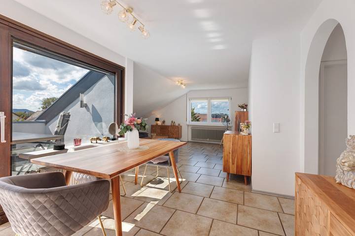 Ferienwohnung für 3 Personen, mit Seeblick und Balkon - 1