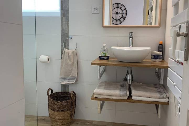 Location de vacances pour 2 personnes, avec jardin et terrasse dans Plage de la Salis - 2