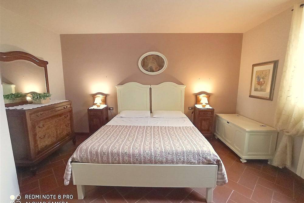 Ganze Wohnung, Ferienwohnung - 2   Räume - 4   Personen in Carmignano, Prato Provinz
