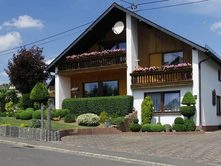 Ferienhaus für 4 Personen, mit Balkon und Terrasse sowie Garten in Ulmen - 2