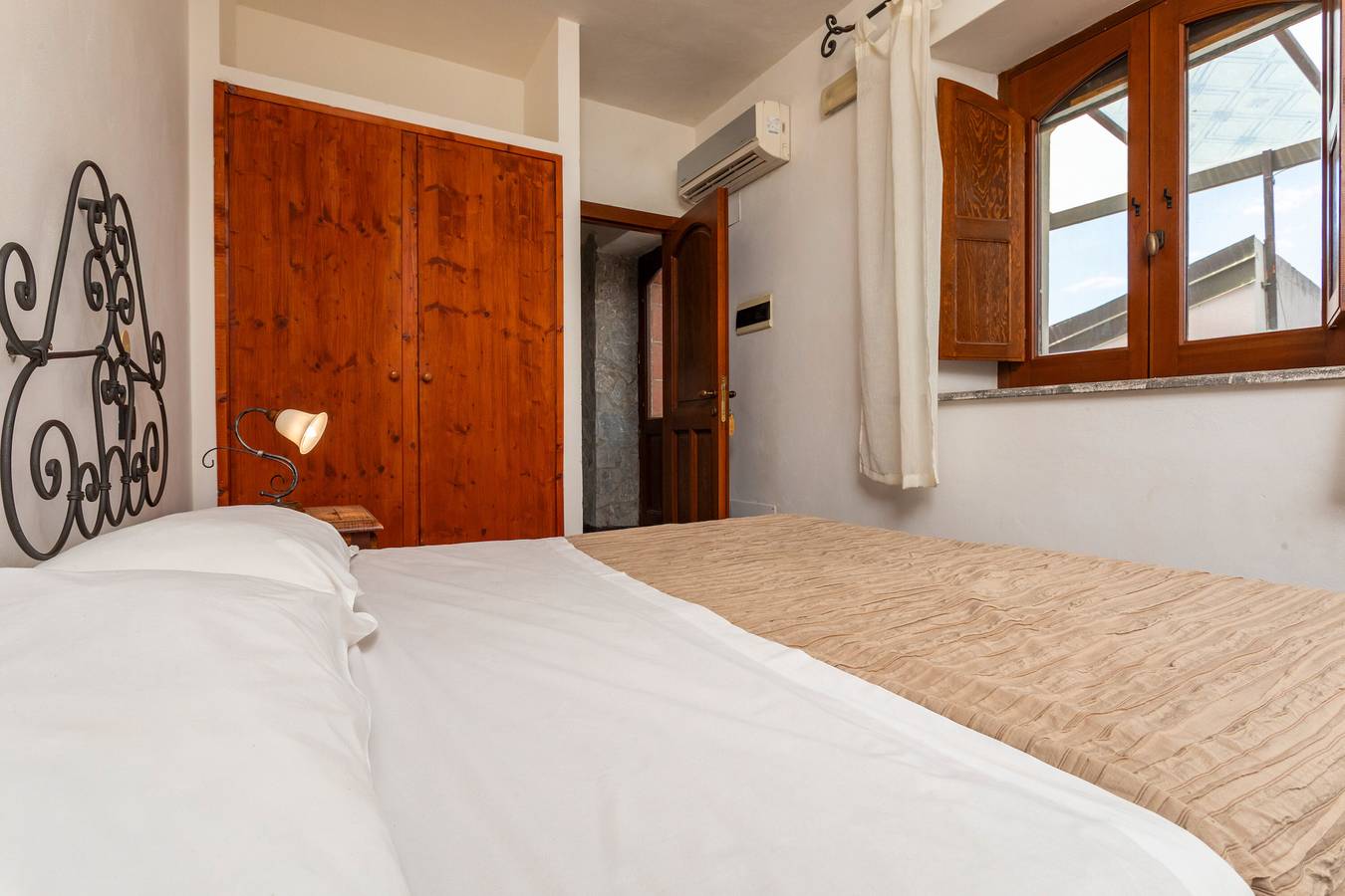 Room 'Vicenzu' with Mountain View, Wi-Fi, and Air Conditioning in Trappitello-Chianchitta, Taormina