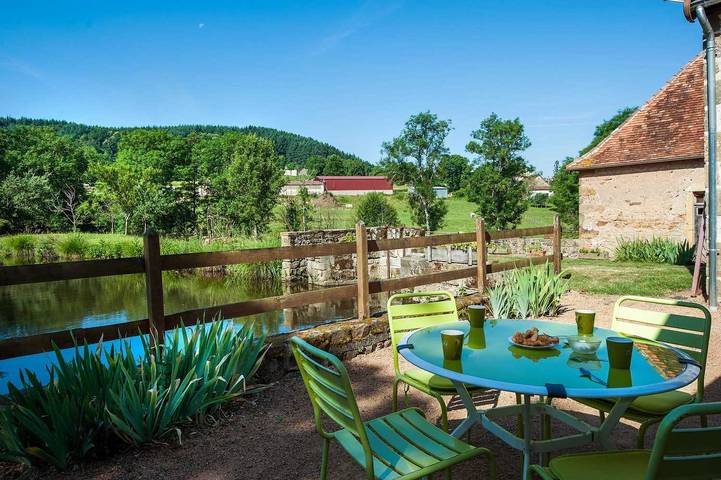 Gîte pour 2 personnes, avec jardin dans Saône-et-Loire - 2