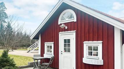 Log Cabin for 4 People in Kronobergs, South Sweden, Photo 2