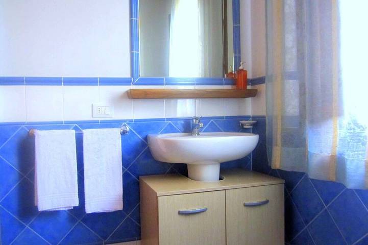 Yellow Apartment -Farmhouse whit Poll, Air conditioning, in the heart of Tuscany in Lamporecchio, Pistoia Province