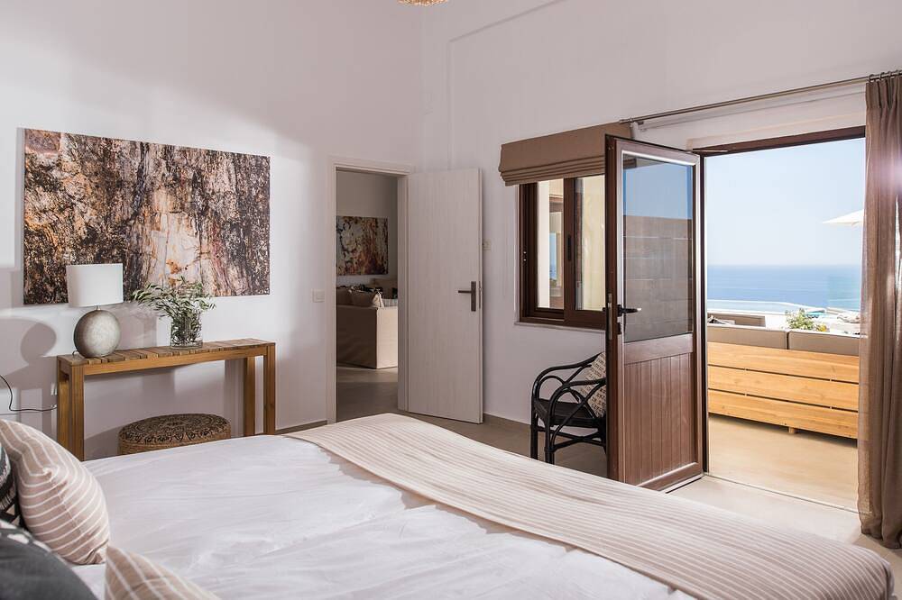 Thetis, south coast with amazing views and infinity pool! in Chora Sfakion, Chania und Umgebung