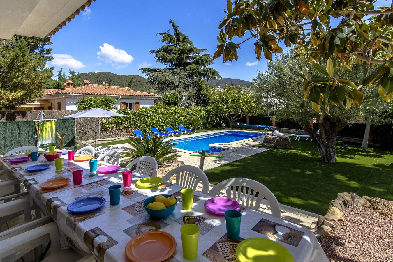 Villa, jardín, piscina y billar cerca de Barcelona in Senmanat, Interior de Barcelona