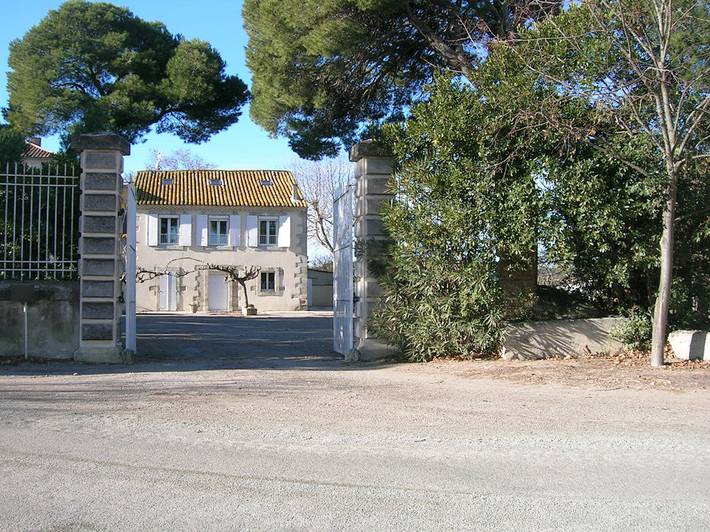 Gîte pour 8 personnes, avec jardin ainsi que balcon et piscine