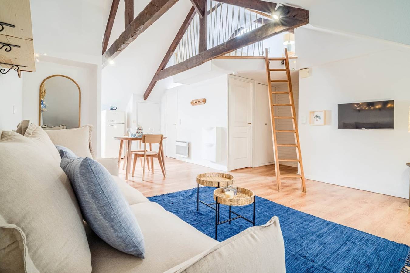 Apartamento entero, Esprit Surf en Centre-Ville – Studio Mezzanine in Quimperlé, Region de Quimper