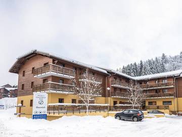 Cabin for 4 People in Morillon, Haute-Savoie, Photo 4