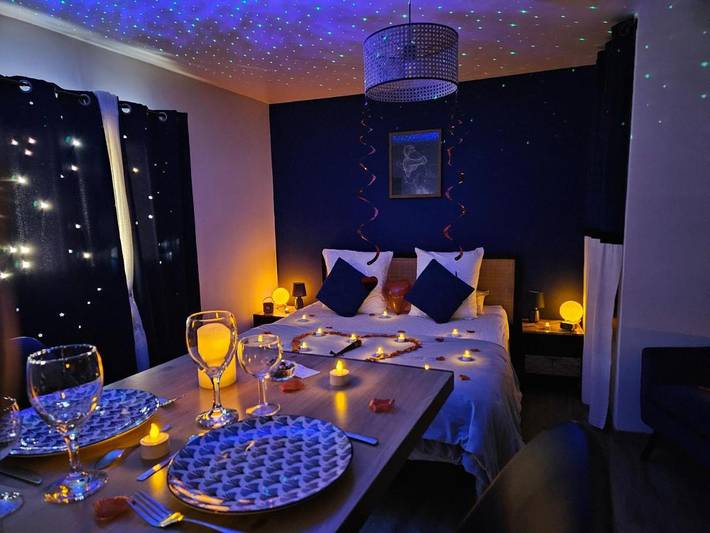 Location de vacances pour 2 personnes, avec jacuzzi dans Flaviac