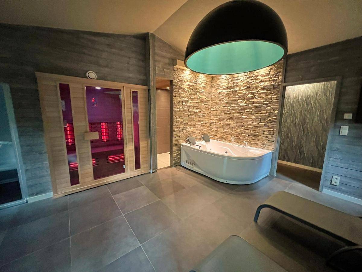 Holiday Home in Marche-en-Famenne, Province de Luxembourg