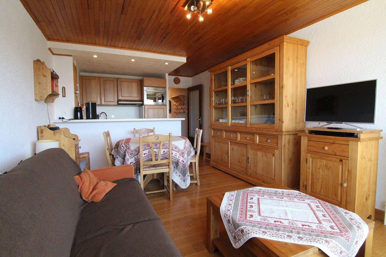 Studio entier, Résidence le Concorde - Studio coin montagne 5 personnes (C2) in Huez, Parc national des Écrins