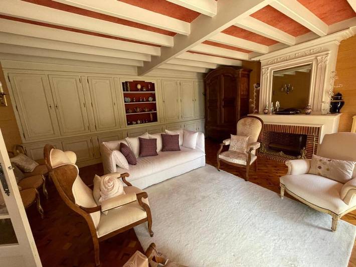 Location de vacances pour 8 personnes, avec jardin ainsi que vue et piscine, animaux acceptés dans Bellevigne - 2