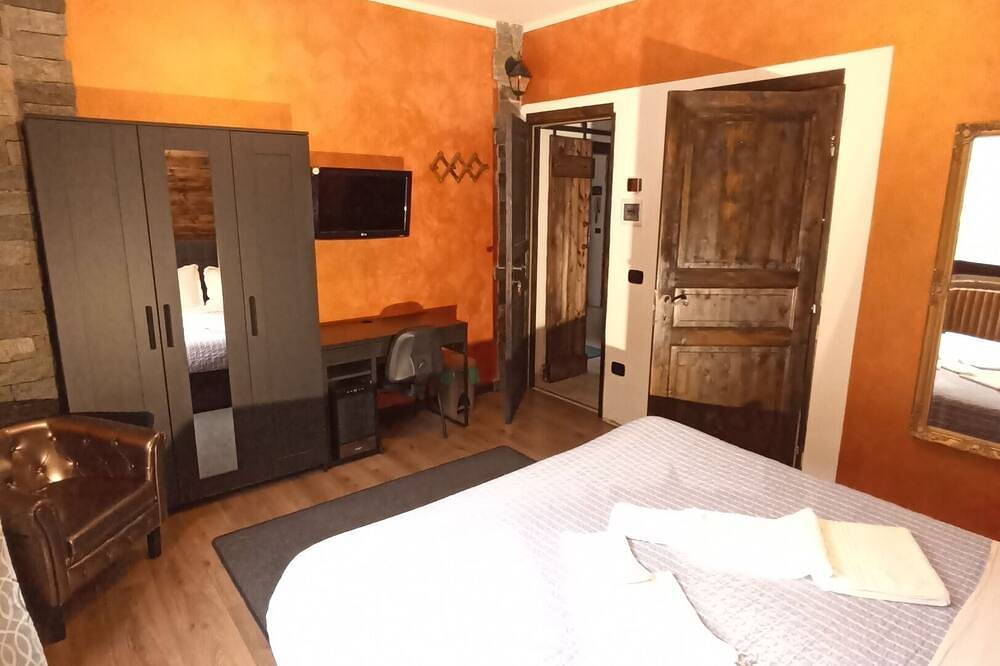 Cà Elsa Cama y desayuno in Dubino, Alpes del Bernina
