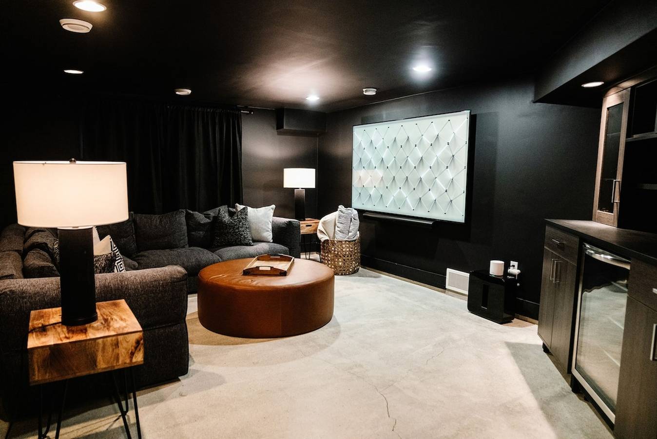 Dt/Hot Tub/Sauna/Huge Yard!  in Kelowna, Distretto regionale di Central Okanagan