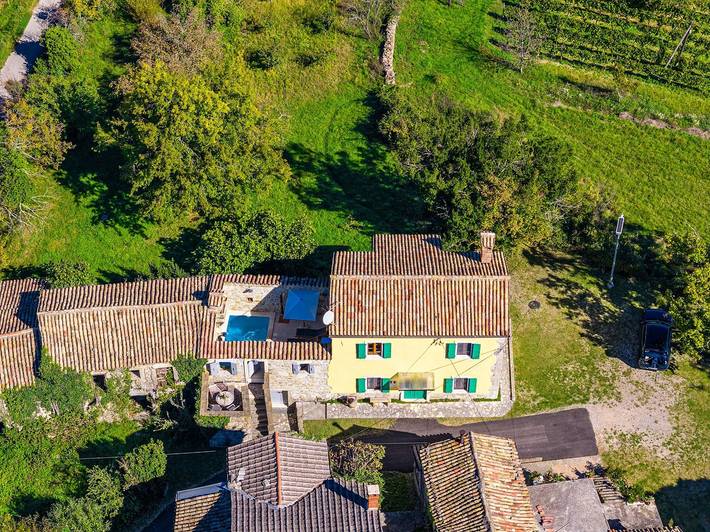 Ferienhaus für 4 Personen, mit Balkon/Terrasse und Pool