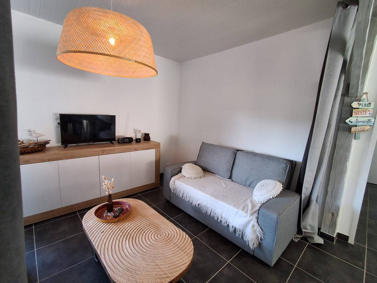 Maison de vacances 'Ca M'Suffit' avec piscine privée chauffée, terrasse et jardin in La Tranche-sur-Mer, Vendée
