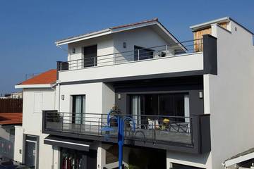 Gîte pour 6 personnes, avec terrasse dans Plage De La Jetee Andernos Les Bains
