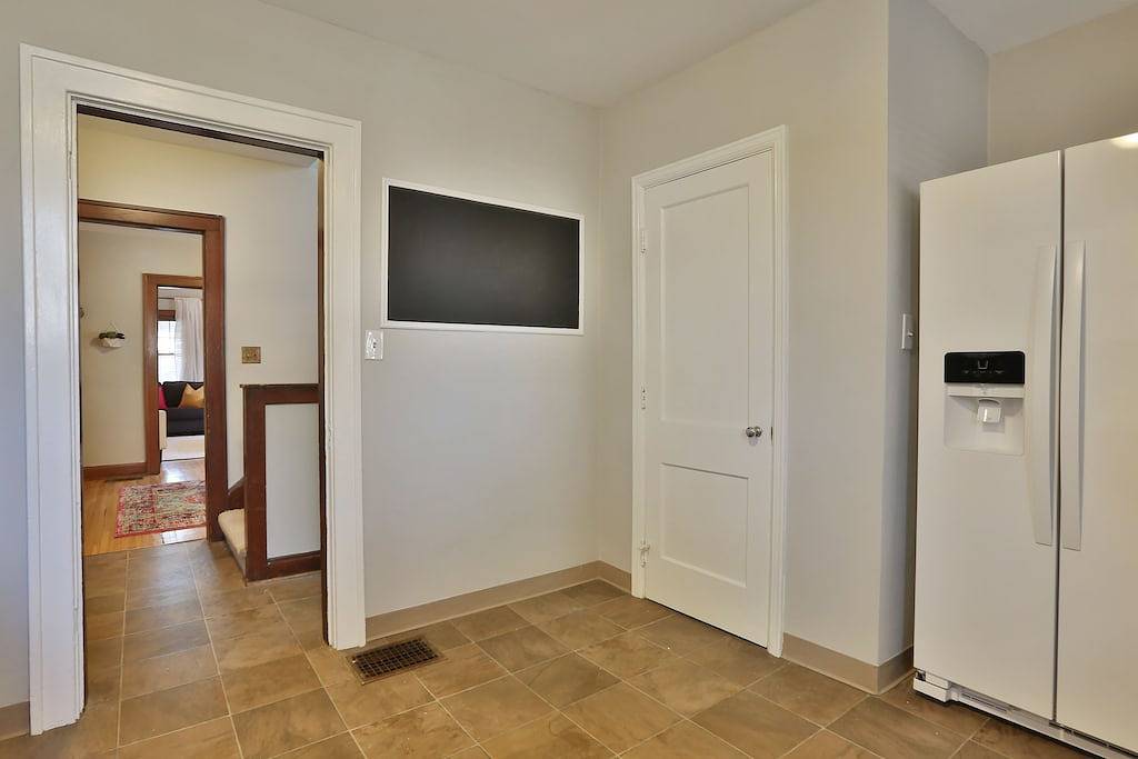 Am besten bewertet Clintonville Home w / 24Hr. Fitnessstudio - Alles in der Nähe! in Columbus, Ohio