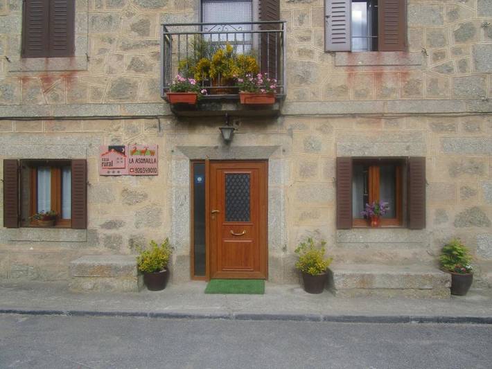 Casa rural para 6 personas, con Balcón además de Terraza y Jardín en Navacepedilla de Corneja