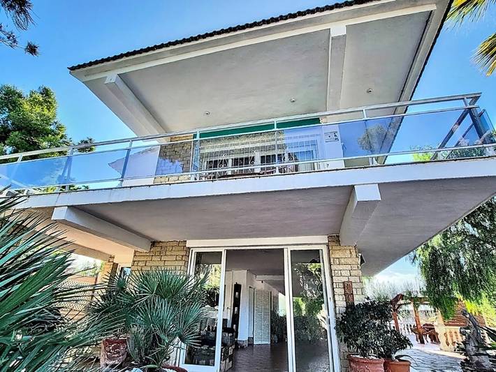Chalet para 8 personas, con Balcón además de Terraza y Jardín en Bajo Penedés - 4
