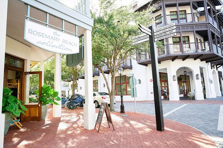 Vacation house for 9 people, with pool and balcony in Florida-30A