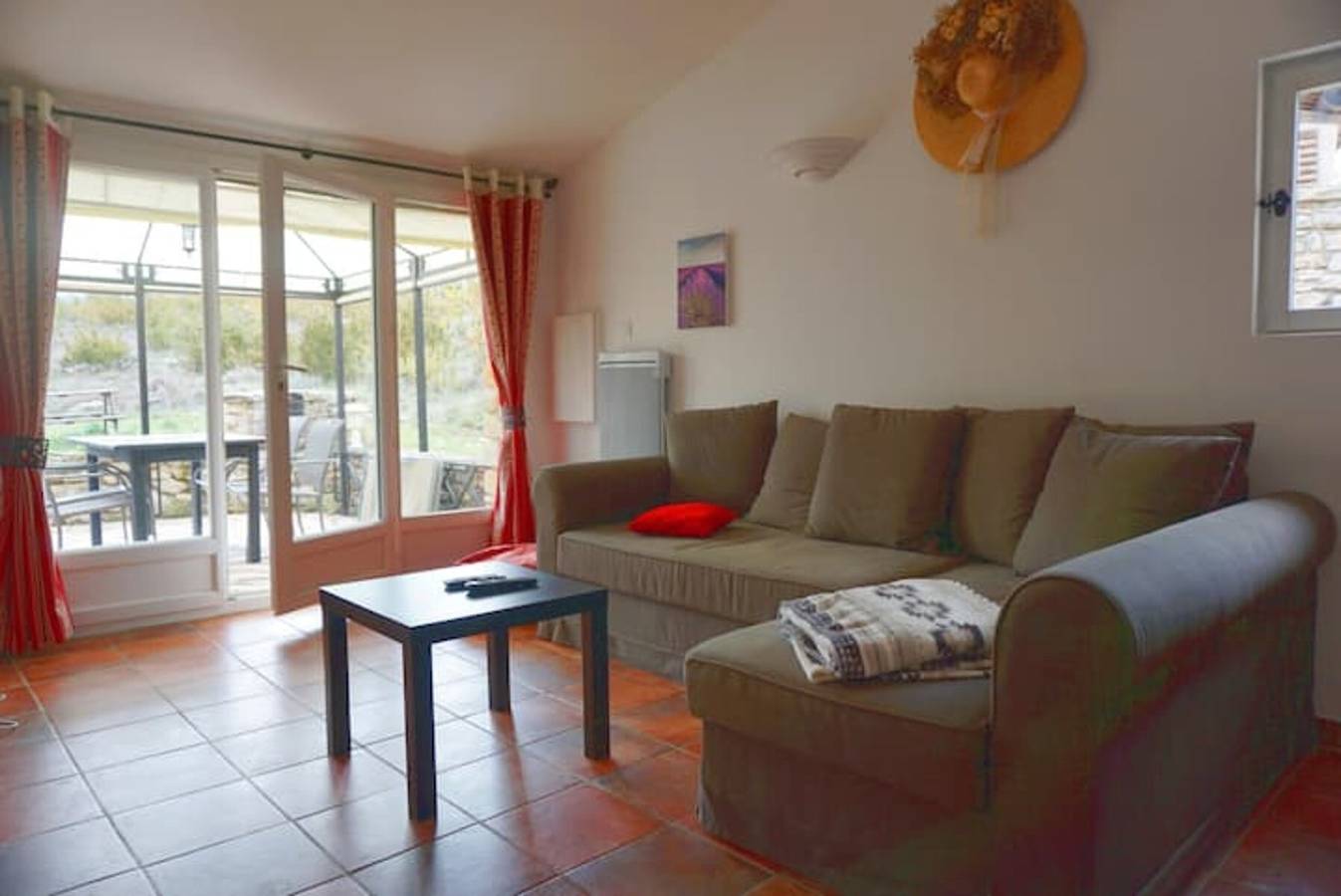 Maison 'La Buisse - Les 2 Gites' mit Bergblick, gemeinsamer Terrasse und Wlan in Simiane-la-Rotonde, Forcalquier und Umgebung