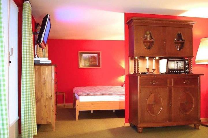 Appartement entier, Pony 2-Bettwohnung Appartement/Fewo, Dusche oder Bad, Wc, Wohn-/Schlafraum in Lenk im Simmental, Lenk