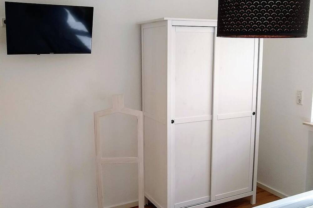 Ganze Wohnung, Ferienwohnungen Op der Kees - Ferienwohnung \"Anton\" in Irsch, Landkreis Trier-Saarburg